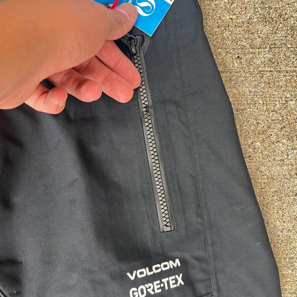 USED VOLCOM RAIN GORE-TEX BIBS MEDIUM - Picture 15 of 16